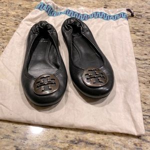 Tory Burch black Millie ballet flats with silver metal hardware. Size 6.5